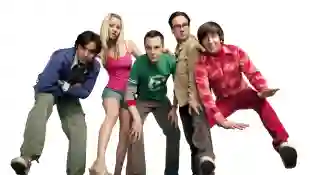 The cast of 'The Big Bang Theory' back in 2007.