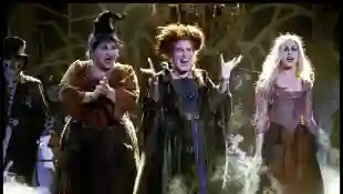 Kathy Najimy, Bette Midler and Sarah Jessica Parker in the 1993 film Hocus Pocus.