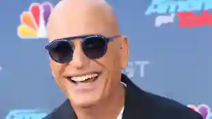 Howie Mandel Loves To Prank His Wife In Quarantine In This Mean Way.