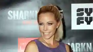 Kendra Wilkinson-Baskett at the Official World Premiere of Syfy s Sharknado5: Global Swimming at the Linq Hotel and Casi