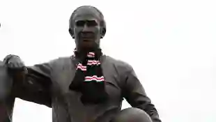 Sir Bobby Charlton Tributes - Old Trafford A general view of the statue of Sir Bobby Charlton decorated with a scarf at