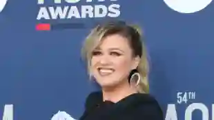 Kelly Clarkson Seen In L.A. After Filing For Divorce: "She Seems To Be Doing OK."