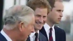 El príncipe Carlos, el príncipe Harry y el príncipe William