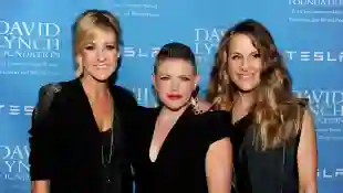 The Dixie Chicks Are Back After 14 Years - The Country Trio Teases New Single "Gaslighter"!