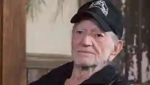 Willie Nelson says he has quit smoking!