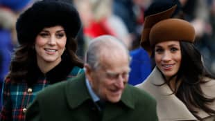 Meghan Markle and Kate Middleton attend Christmas church service 2017