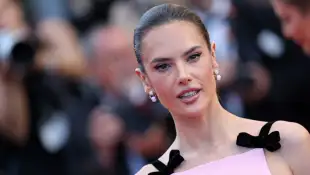 alessandra ambrosio naked