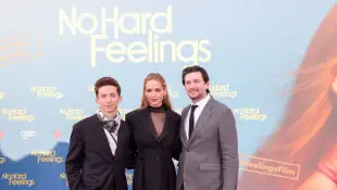Andrew Barth Feldman Jennifer Lawrence Gene Stupnitsky No Hard Feeling