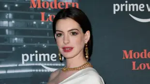 Anne Hathaway attends the Amazon Prime Video "Modern Love" premiere.