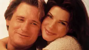 Bill Pullman and Sandra Bullock in "While You Were Sleeping".