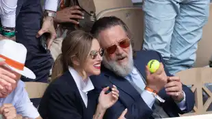 Britney Theriot and Russell Crowe