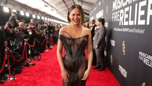 Chrissy Teigen in a spectacular dress at the Grammys