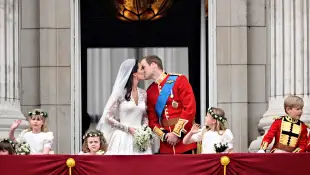 Kate Middleton and Prince William romantic wedding kiss