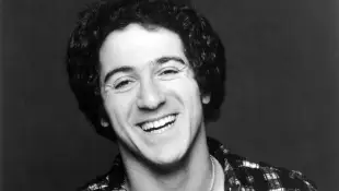 Laverne and Shirley Actor Eddie Mekka Has Died at 69 Carmine Ragusa star cause of death 2021 latest news