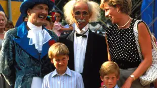 Princess Diana rare photos with her sons William and Harry photos Lady Diana royal family