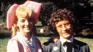 LITTLE HOUSE ON THE PRAIRIE, Alison Arngrim, Steve Tracy, 1974-83 Courtesy Everett Collection !ACHTUNG AUFNAHMEDATUM GES