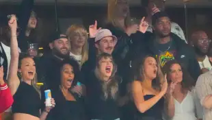 Syndication: USA TODAY October 1, 2023 : Taylor Swift, a guest of Kansas City Chiefs tight end Travis Kelce, cheers duri