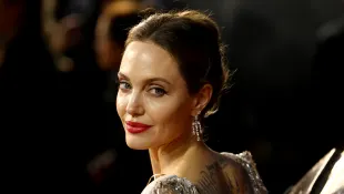 Les looks les plus sexy d'Angelina Jolie