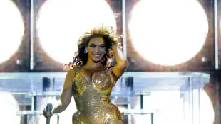 Brazil Beyonce live performance 2014 Live show of Beyonce HSBC arena Beyoncé Giselle Knowles Cart