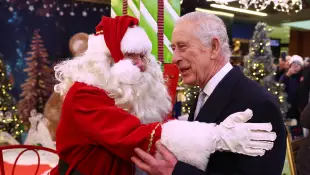 . 07/12/2023. London, United Kingdom. King Charles III during a visit to a Christmas market in Ealing, London. PUBLICATI