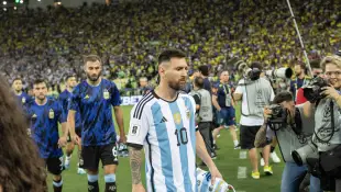November 21, 2023, Rio de Janeiro, Rio de Janeiro,Brazil, Brazil: Lionel Messi of Argentina leaves the pitch as the matc