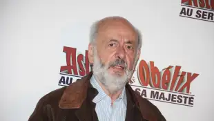 Asterix Et Obelix Au Service De Sa Majeste Premiere - Paris Bertrand Blier attending the premiere of Asterix Et Obelix A