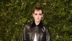 Kristen Stewart, Kristen Stewart in suspenders, Kristen Stewart outfit, Kristen Stewart 2018, Kristen Stewart Oscar dinner, Kristen Stewart in Chanel