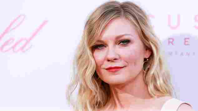 Actor Kirsten Dunst attends the premiere of Focus Features' "The Beguiled"
