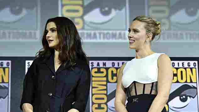 Scarlett Johoansson and Rachel Weisz at Comic-Con 2019