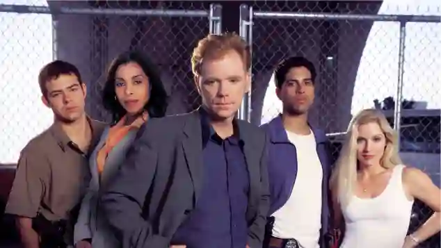 Rory Cochrane, Khandi Alexander, David Caruso, Adam Rodriguez y Emily Procter en una imagen promocional de la película 'CSI: Miami'