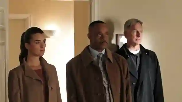 Coté de Pablo ("Ziva") alongside Rocky Carroll ("Leon Vance") and Mark Harmon ("Gibbs") on NCIS 2012