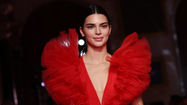 kendall jenner sets the record straight