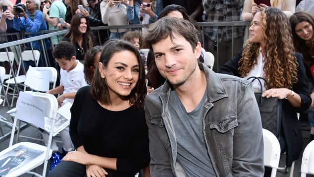 Ashton Kutcher And Mila Kunis' Kids Make Coronavirus Workers Sign