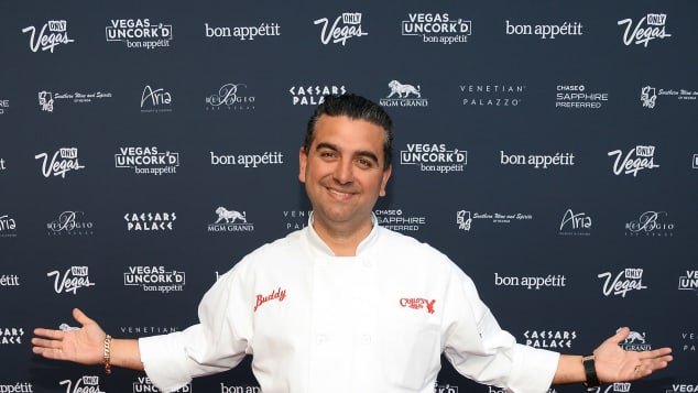 Cake Boss Star Buddy Valastro Shares Photo Of Cast After Injury Cake boss s01e13 fireworks, falling fondant and fathers. cake boss star buddy valastro shares