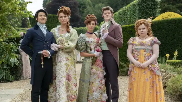 James Phoon, Nicola Coughlan, Bessie Carter, Lorn Macdonald, and Harriet Cains in 'Bridgerton'