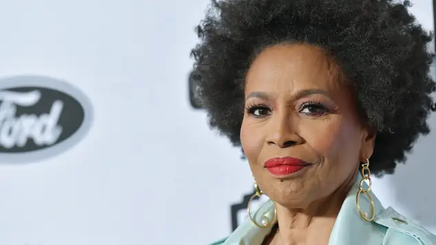 Jenifer Lewis