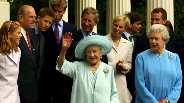 Queen Elizabeth II and Queen Mum 