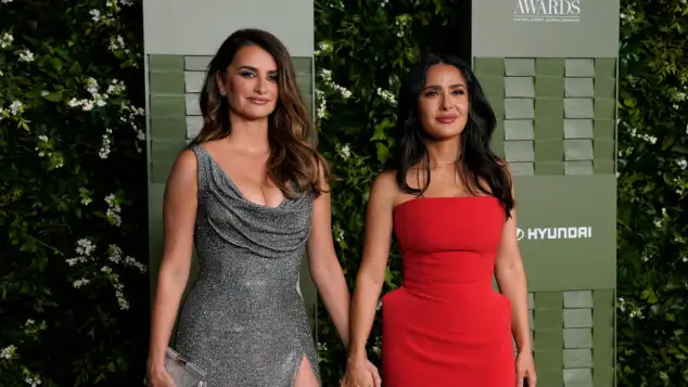 Penelope Cruz and Salma Hayek