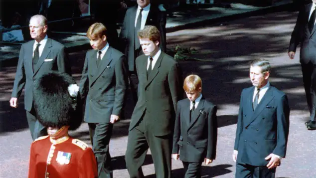 Príncipe Felipe, Príncipe William, Príncipe Harry y Príncipe Carlos