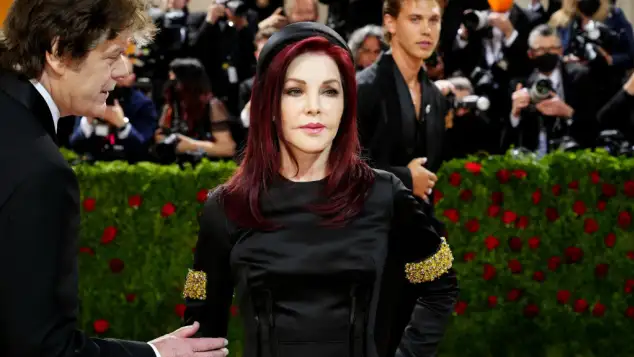 Priscilla Presley