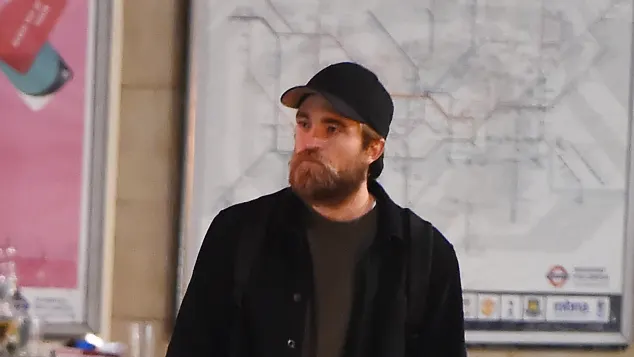 Robert Pattinson