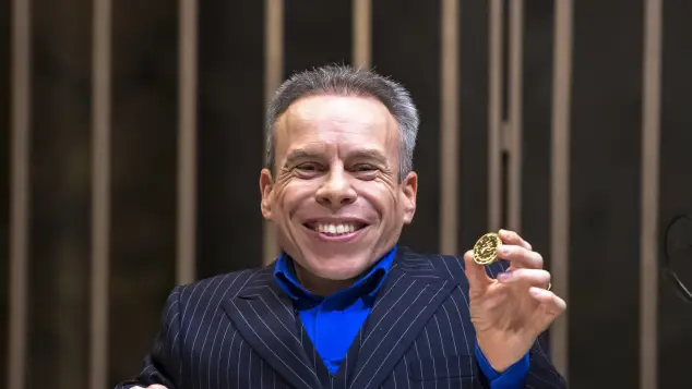 Warwick Davis