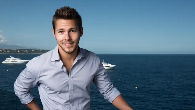 Scott Clifton