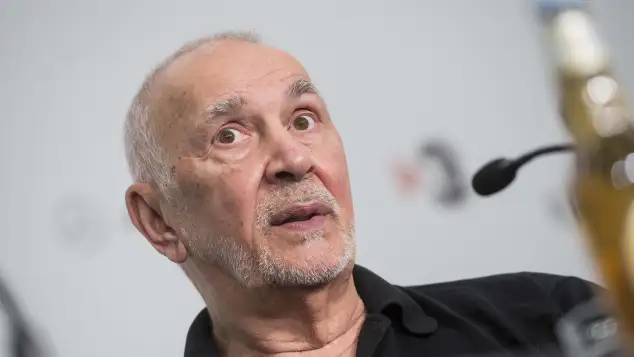 Frank Langella