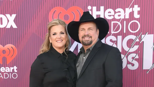 Trisha Yearwood and Garth Brooks 