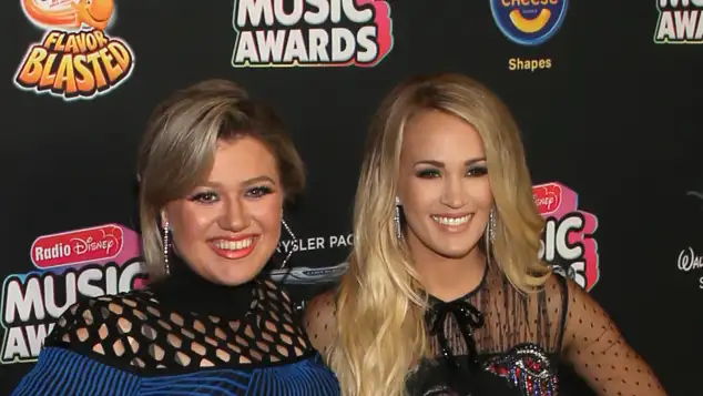 Kelly Clarkson and Carrie Underwood