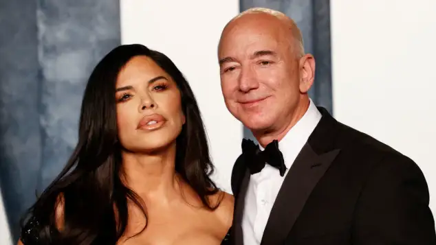 Jeff Bezos And Lauren Sánchez