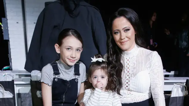 Jenelle Evans and Daughters