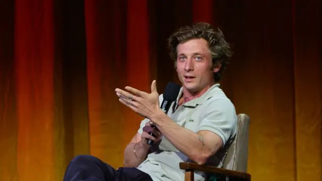 Jeremy Allen White