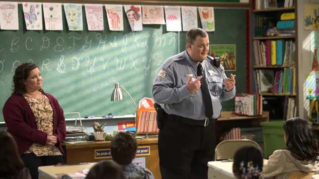 Melissa McCarthy and Billy Gardell 